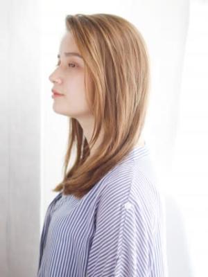 ナチュラルかきあげストレートスタイル