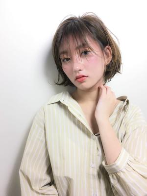 シースルーボブ