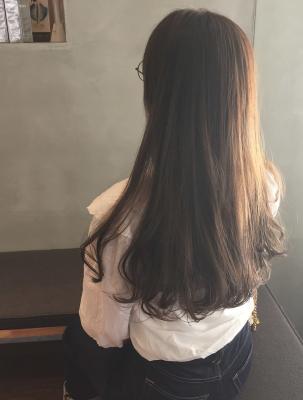 透明感グレージュカラー