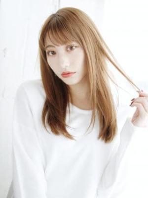シースルーバングのさらっとストレート