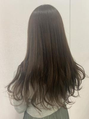 アッシュグレージュの赤味消しカラー【タビラマユミ】