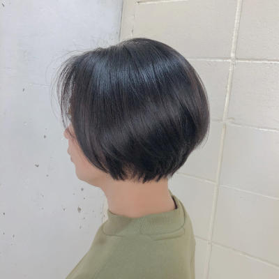 ショートボブ×グレイカラー