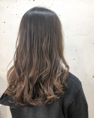 マットベージュ×グラデーションカラー