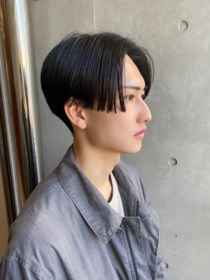 前下がりトランクスヘア