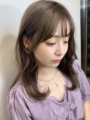 シースルーバングが可愛い韓国ヘア