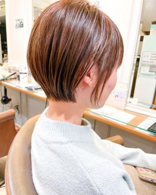 小顔インナーカラーまるみくびれショートボブ横浜4