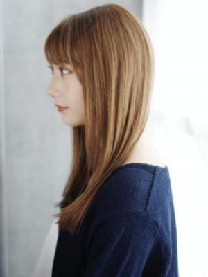 シースルーバングのさらっとストレート