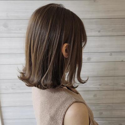 アッシュグレー