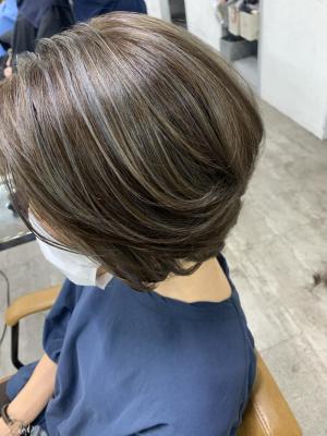 白髪ぼかしハイライト、イルミナカラー、白髪染め卒業