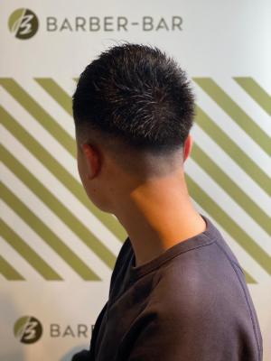 刈り上げショートスタイル【BARBER-BAR】