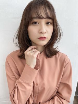 ふわっと軽いくびれボブ