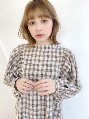 顔まわりレイヤー外ハネボブ