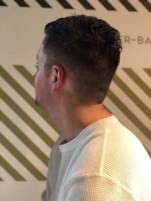 フェードカットスタイル【BARBER-BAR】