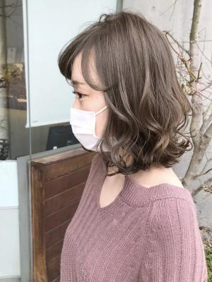 ミントベージュカラー
