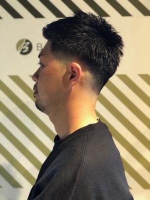 フェードカットスタイル【BARBER-BAR】