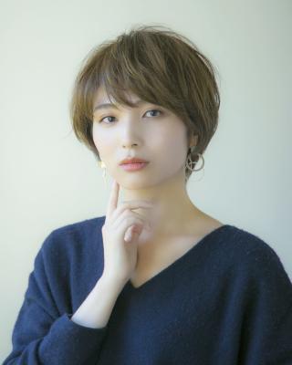 上品グレージュ◎小顔見えショートヘア