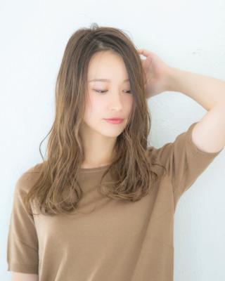 うっとりするような透明感　波ウェーブアレンジ