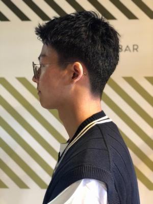 大人の刈り上げスタイル【BARBER-BAR】