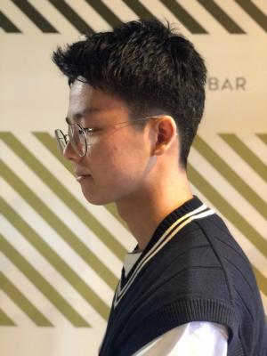 大人の刈り上げスタイル【BARBER-BAR】