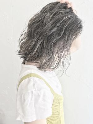 Rumor×ハイライトカラーアッシュグレージュセミウェットロ Rumor×ハイライトカラーアッシュグレージュセミウェットロ
