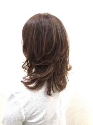 前上がり/ウルフレイヤー/くびれヘア/小顔/30代40代50 前上がり/ウルフレイヤー/くびれヘア/小顔/30代40代50