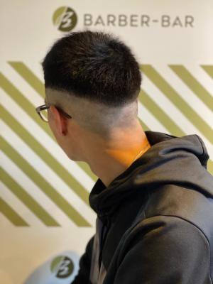 クロップスタイル【BARBER-BAR】