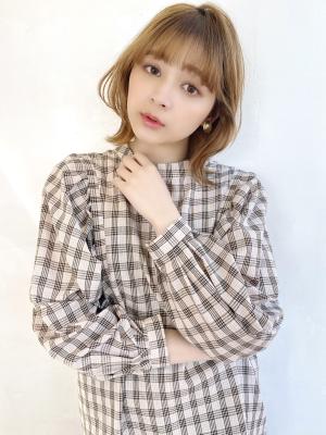 顔まわりレイヤー×外ハネボブ 顔まわりレイヤー×外ハネボブのイメージ画像