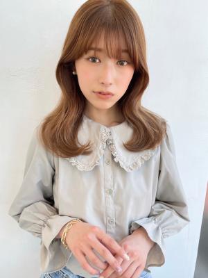 顔まわり小顔みえ　韓国風おくれ毛レイヤー