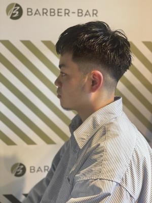 フェードカットスタイル【BARBER-BAR】