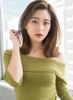 【Luana　なんば】ナチュラルオフィスヘア
