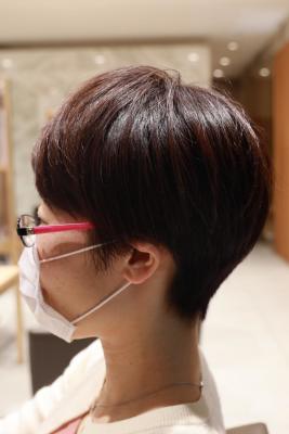 耳出しベリーショートヘア