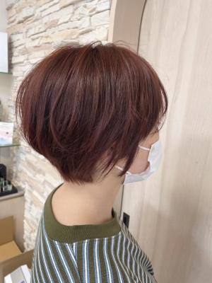 暖色系カラー×ショートスタイル