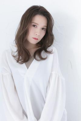 シフォングレージュカラー