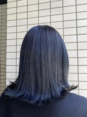 ブルーブラック
