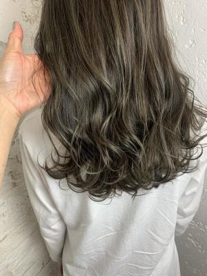 ハイライト、イルミナカラー、透明感、池袋