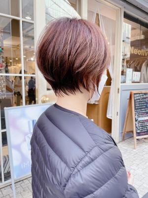 大人可愛い束感くびれショート　耳掛け前下がり【近藤】横浜
