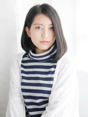 クールなストレートボブスタイル クールなストレートボブスタイルのイメージ画像