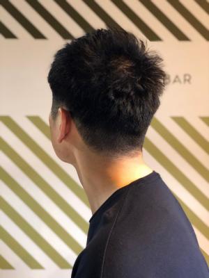 大人の刈り上げスタイル【BARBER-BAR】