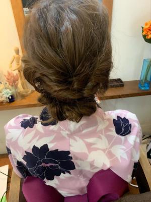 ギブソンタック風ヘアアレンジ ギブソンタック風ヘアアレンジのイメージ画像