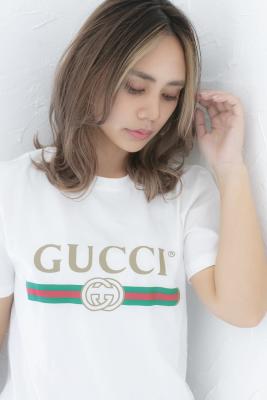 大人可愛いフェイスフレーミングカラー