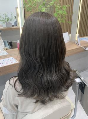 透明感抜群！アッシュグレージュ