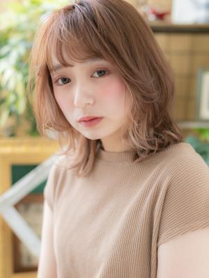 斜めバングで目力UP！外国人風バイカラー　アッシュピンク