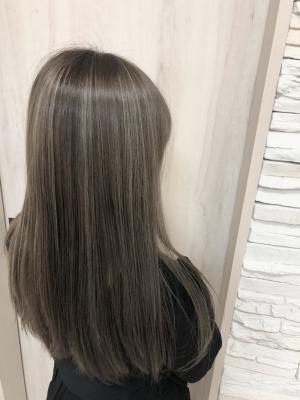 ミルフィーユハイライト＆アッシュベージュ