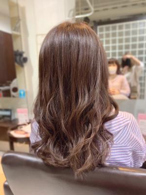 春のインナーカラー 春のインナーカラーのイメージ画像