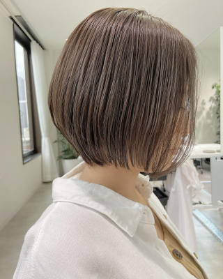 【YOKE】大人かわいいショートボブオリーブベージュ大人ボブ