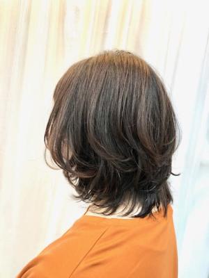 前上がりレイヤー/ダークブラウン/30代40代50代/ミディ 前上がりレイヤー/ダークブラウン/30代40代50代/ミディ