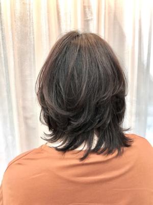 前上がりレイヤー/ダークブラウン/30代40代50代/ミディ 前上がりレイヤー/ダークブラウン/30代40代50代/ミディ