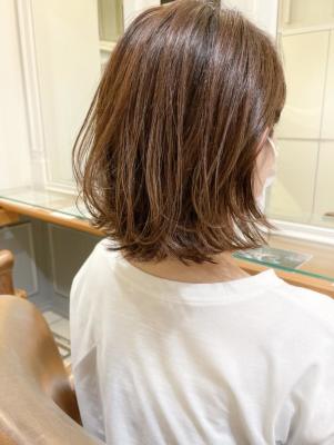 ボブ　ボブレイヤー　ロブ　くびれ　小顔　簡単スタイリング