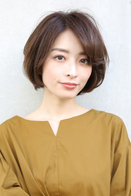 大人可愛いショートボブでふんわり 大人可愛いショートボブでふんわり