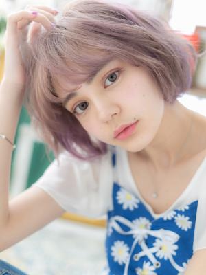 インナーカラーピンクくせ毛風小顔ハイライト　サマーカット